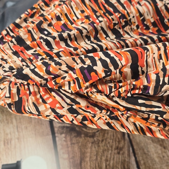 Notations Surplice Top - Picture 5 of 8